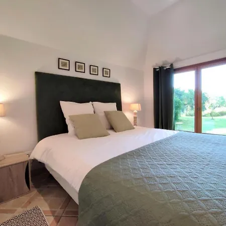 Le Clos Aux Cerises